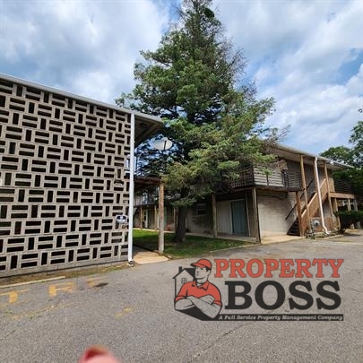 5900 Forest Ave. #B3