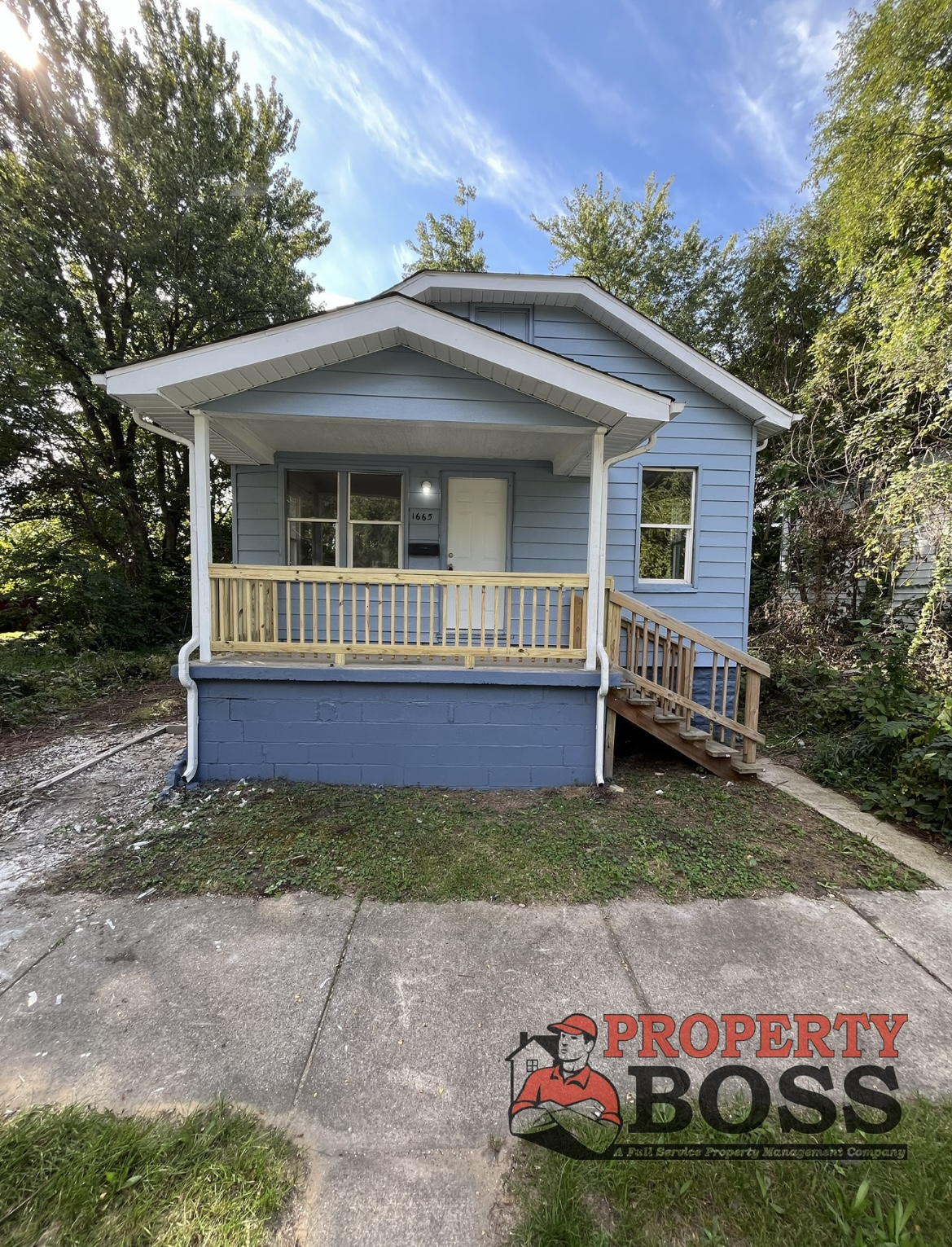 1665 West 10th Place
