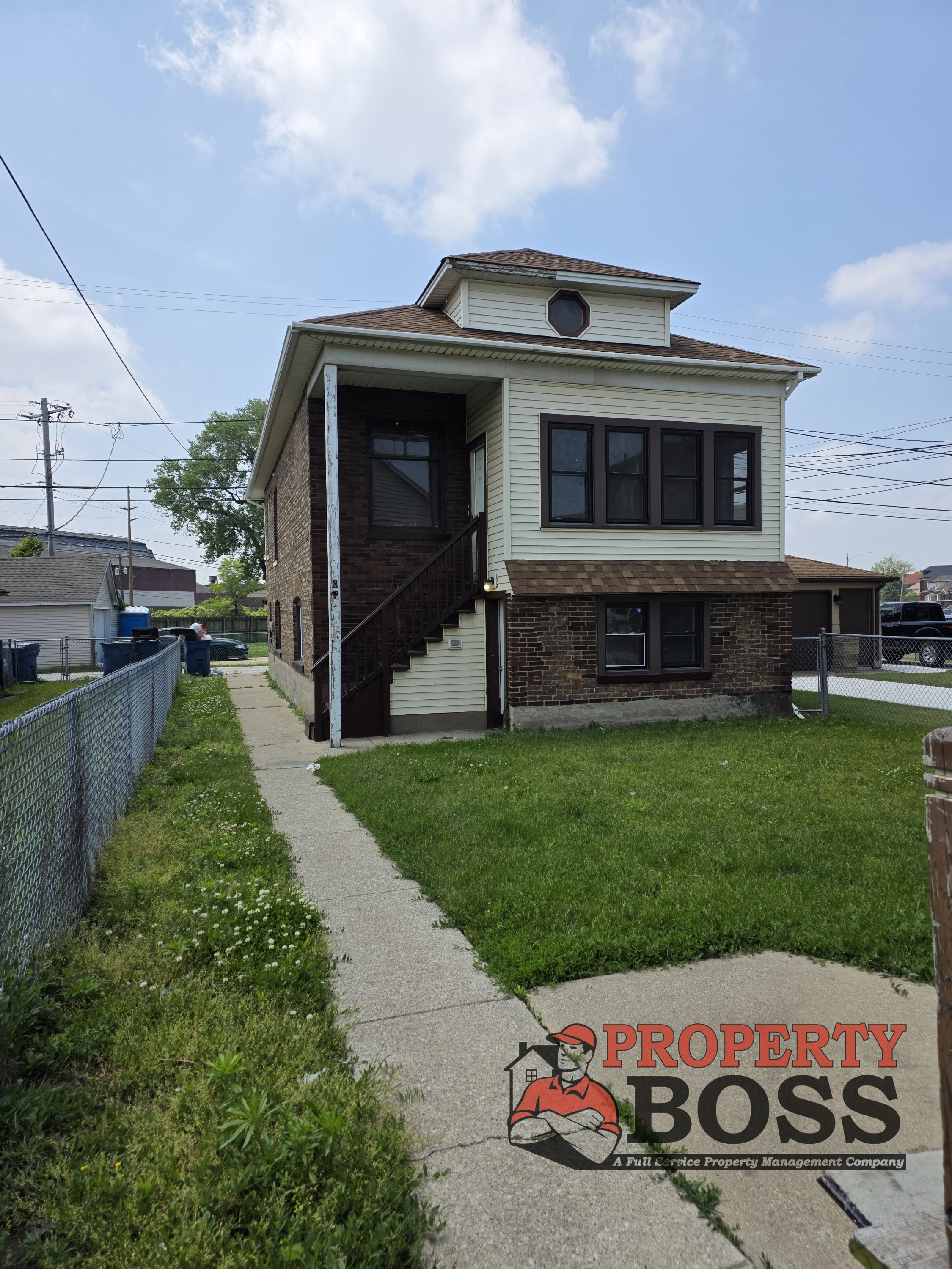 2128 Indianapolis Boulevard-Coach House