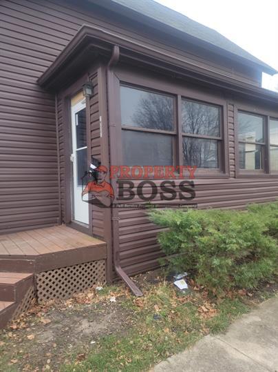 1003 Woodward St. Apt. Frt. in La Porte, IN